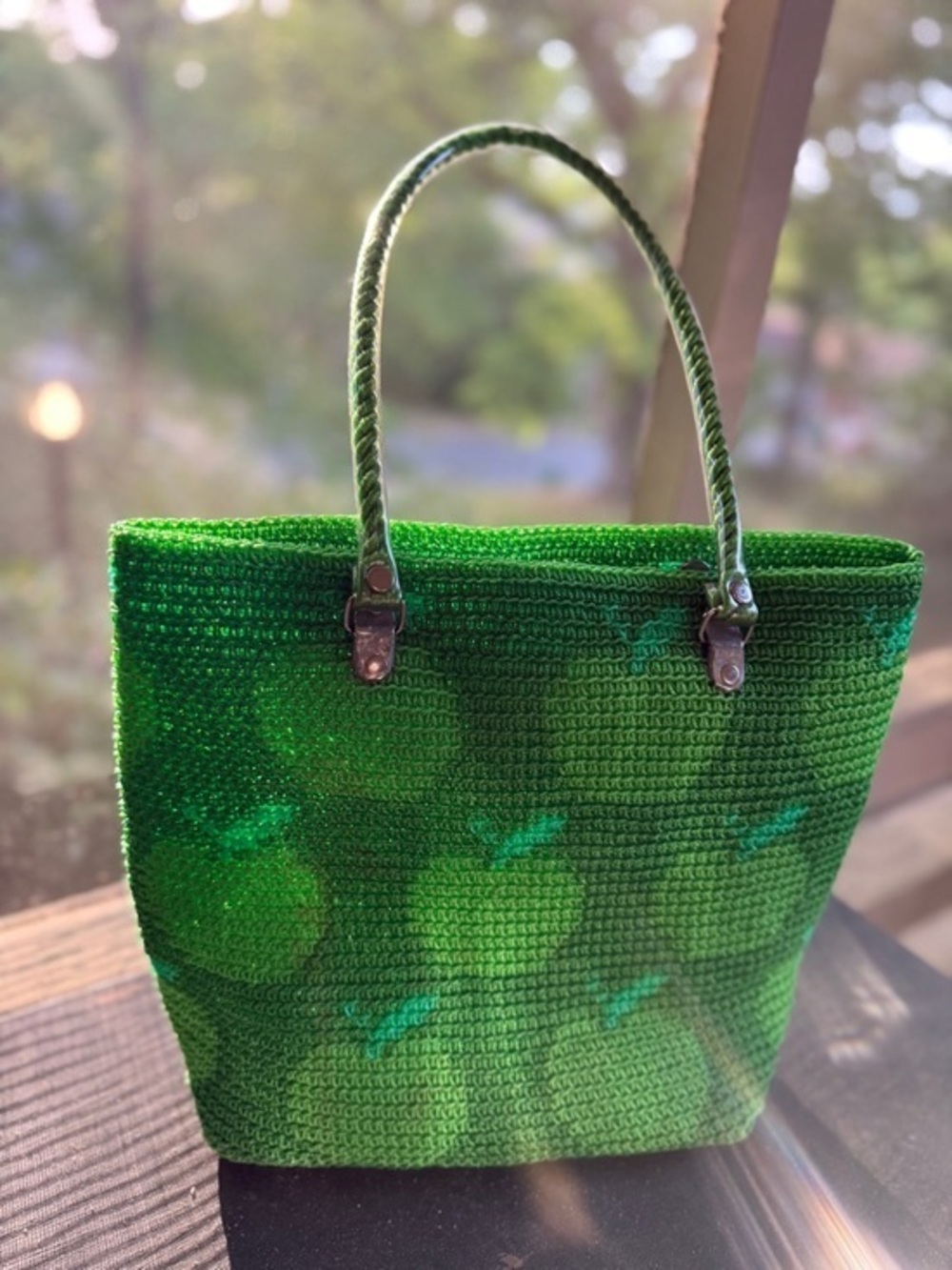 Skipping Girl Green Crochet Apple Tote Bag 13” X 11” Like new.